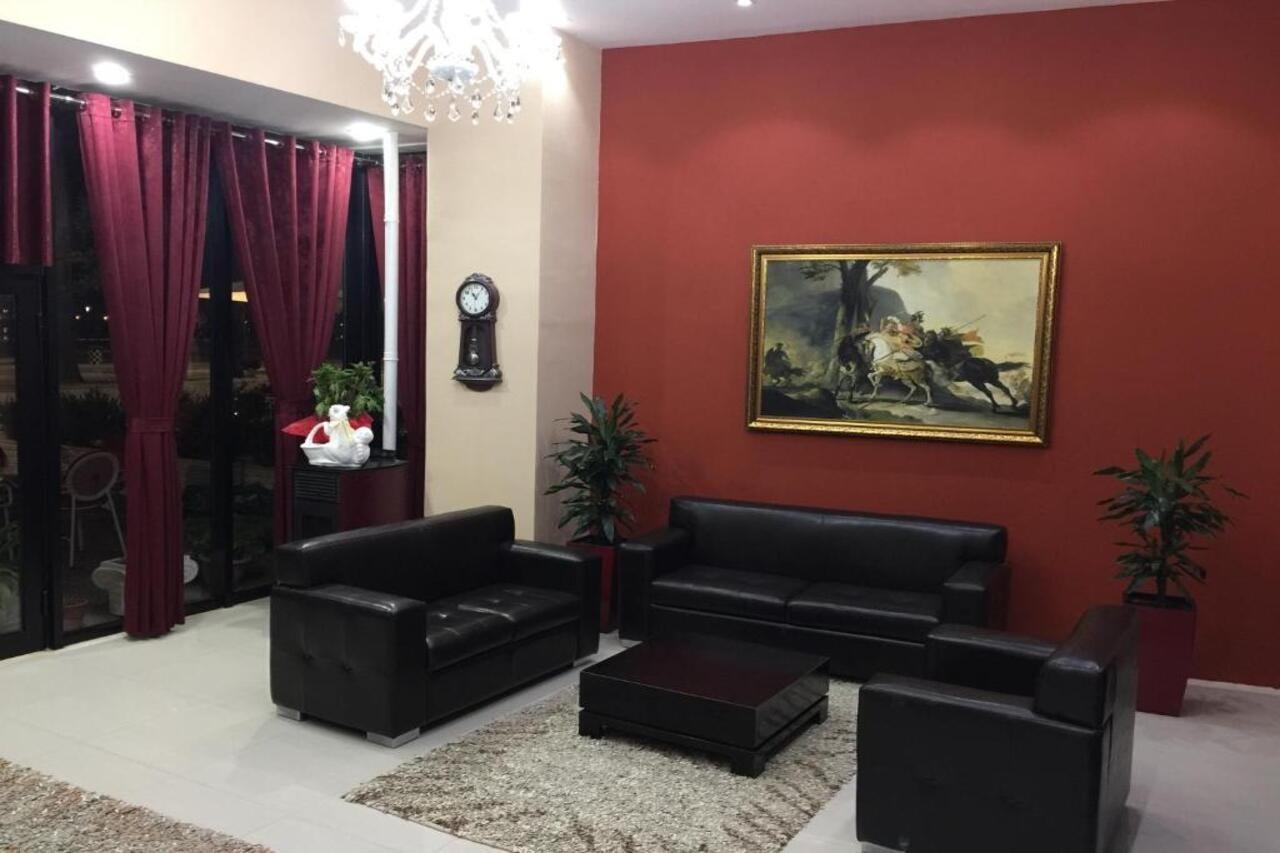 Haris Hotel Vlorë 外观 照片