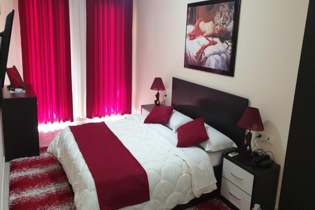 Haris Hotel Vlorë 外观 照片