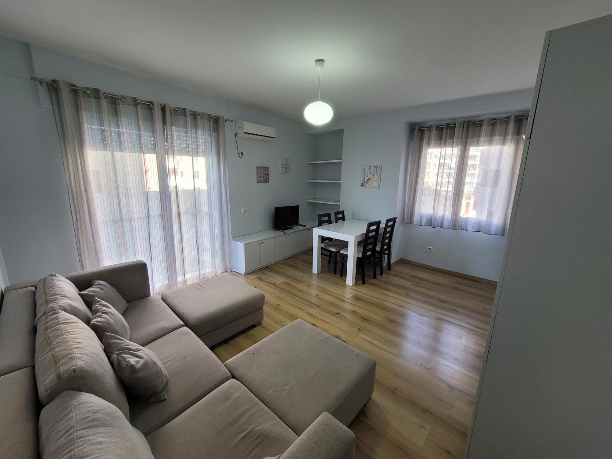 Haris Hotel Vlorë 外观 照片
