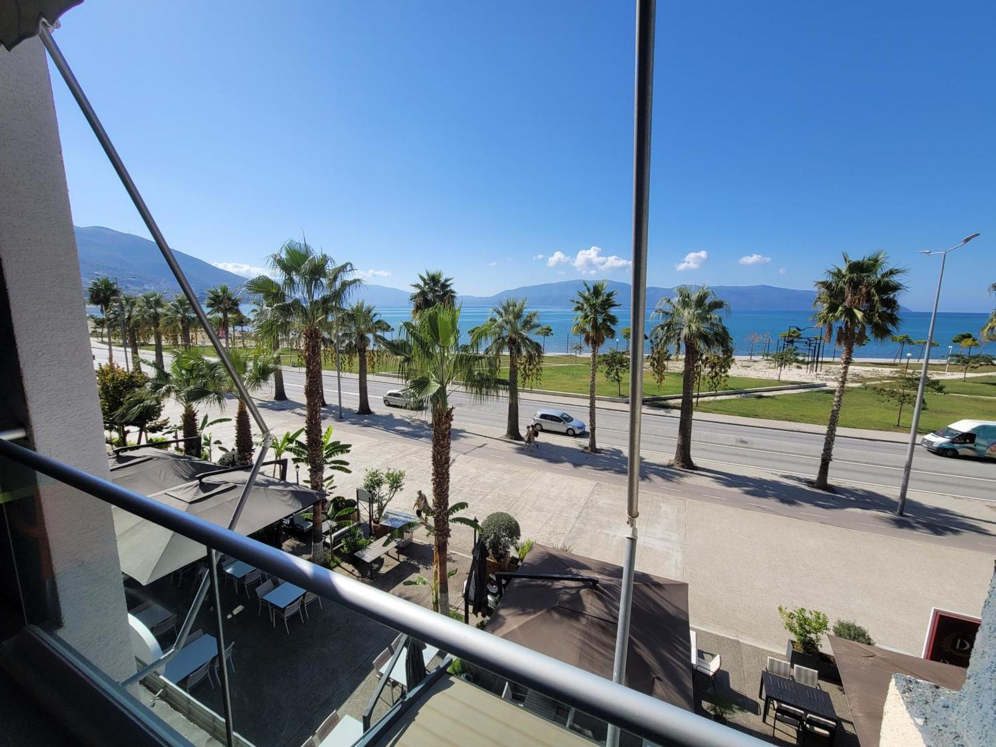 Haris Hotel Vlorë 外观 照片