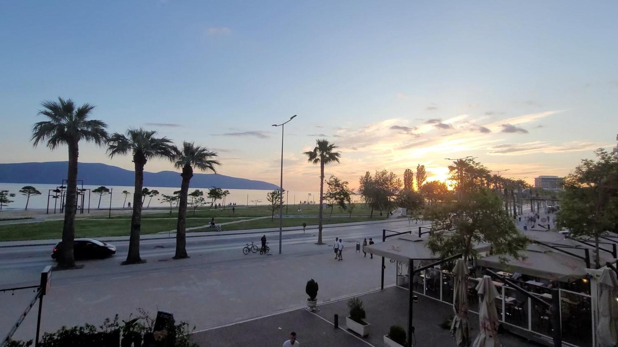 Haris Hotel Vlorë 外观 照片