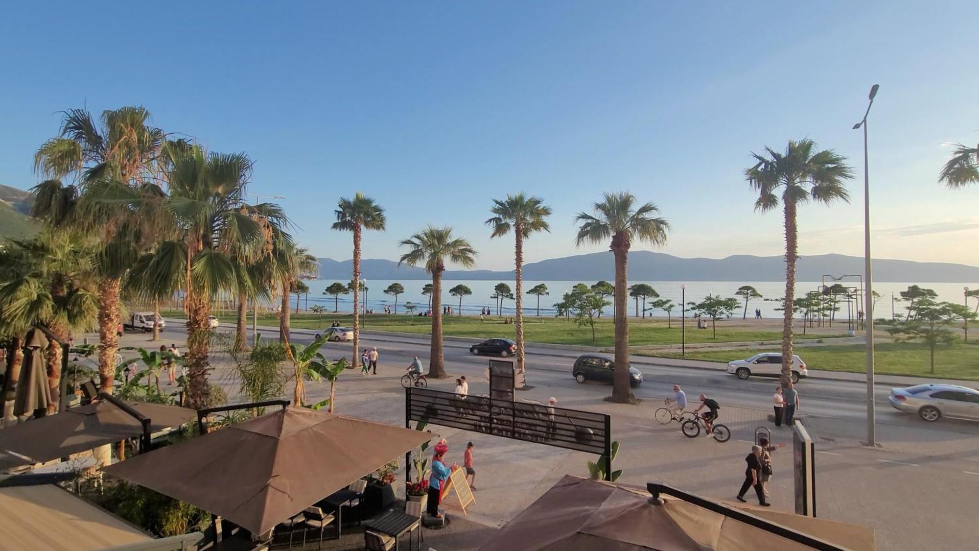Haris Hotel Vlorë 外观 照片