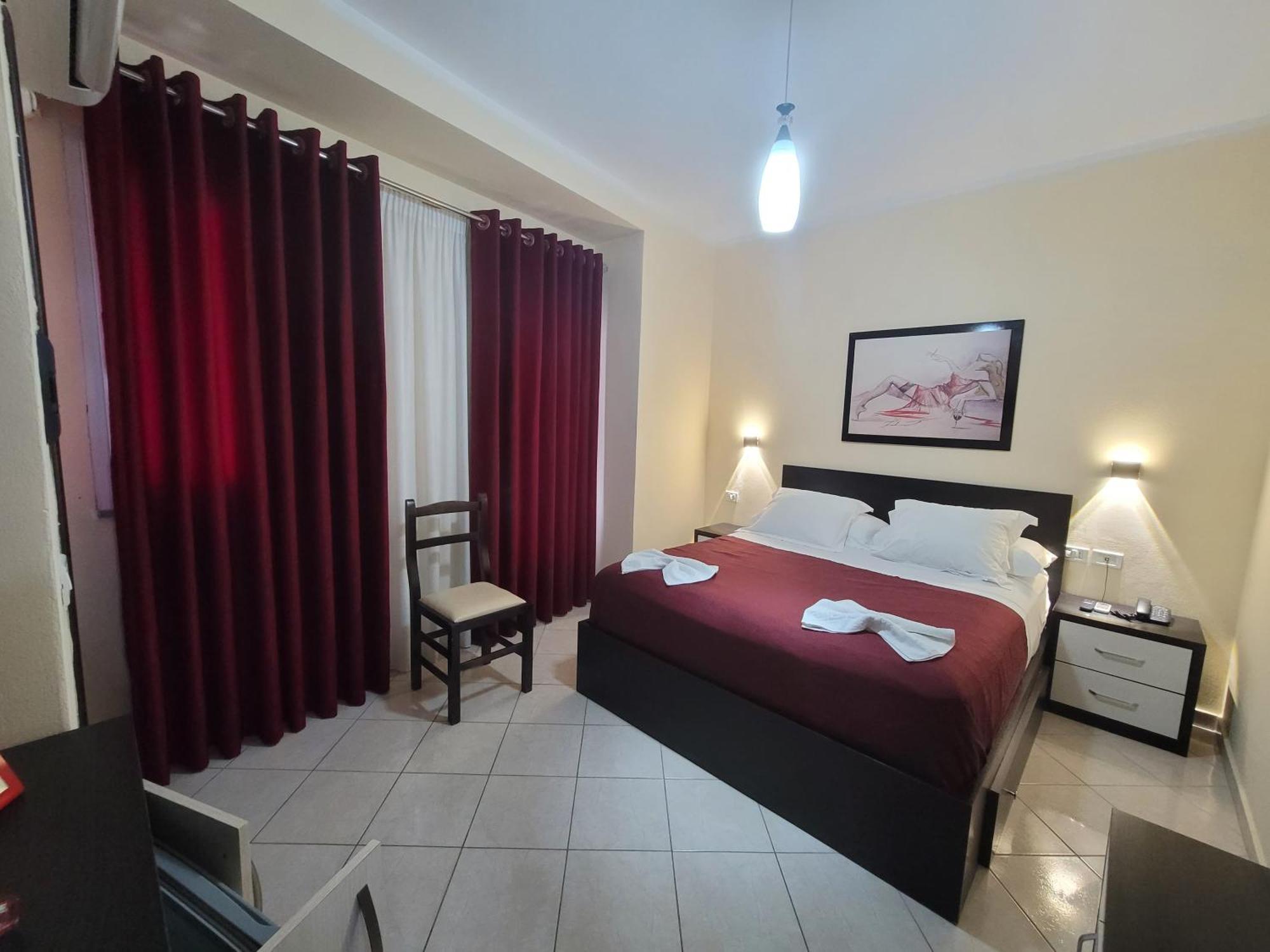 Haris Hotel Vlorë 外观 照片