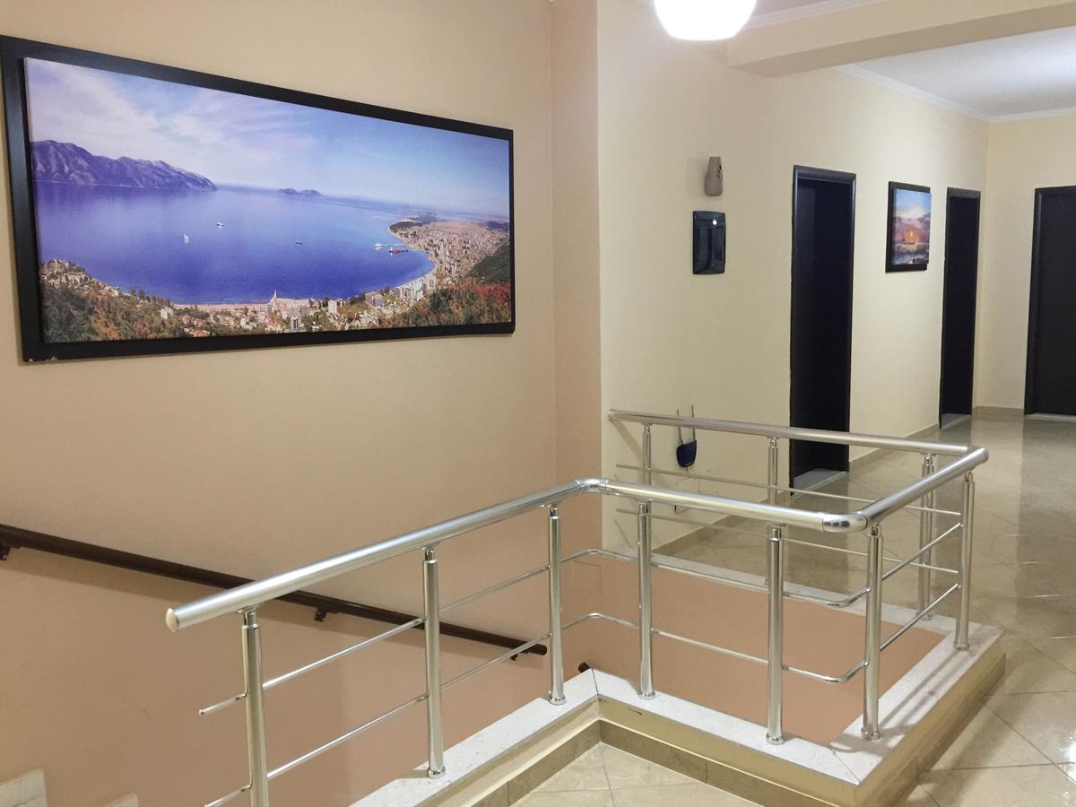 Haris Hotel Vlorë 外观 照片